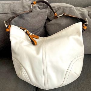 Coach ivory leather and camel hobo medium bag